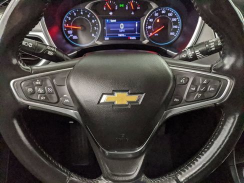 Used 2020 Chevrolet Equinox LT FWD image 11