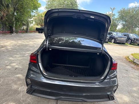 Used 2023 Kia Forte LXS FWD image 22