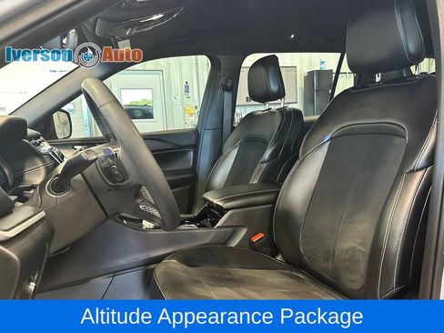 Used 2023 Jeep Grand Cherokee L Laredo AWD/4WD image 17