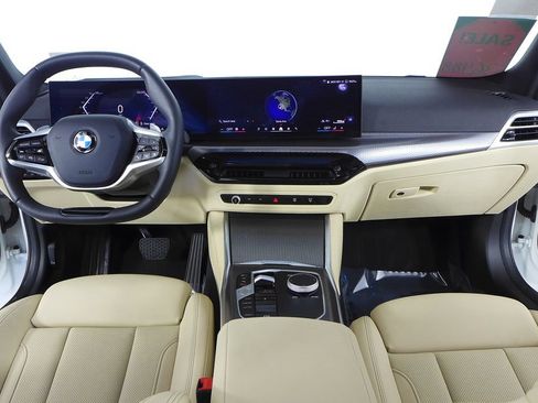 Certified 2025 BMW 330i Sedan w/ M Sport Package RWD image 25