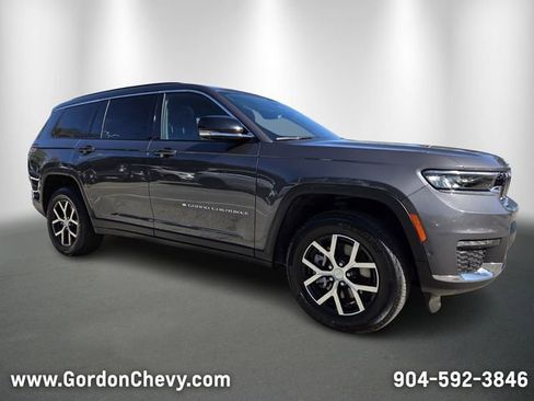 Used 2024 Jeep Grand Cherokee L Limited w/ Luxury Tech Group II image 8