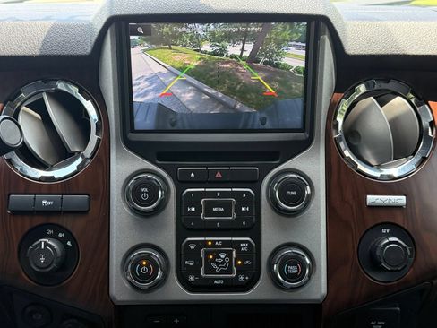 Used 2016 Ford F250 Lariat w/ Chrome Package AWD/4WD image 30