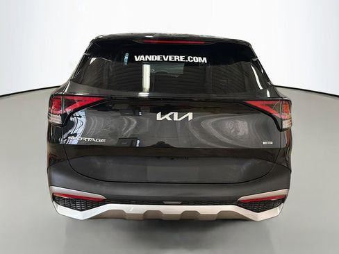 Used 2023 Kia Sportage LX image 8