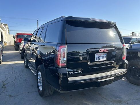 Used 2017 GMC Yukon SLE image 15