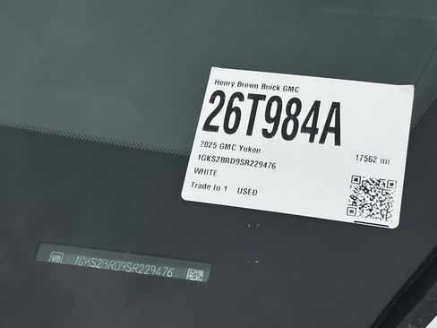 Used 2025 GMC Yukon Elevation image 35