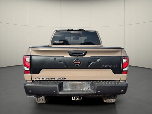 Used 2022 Nissan Titan PRO-4X AWD/4WD image 6