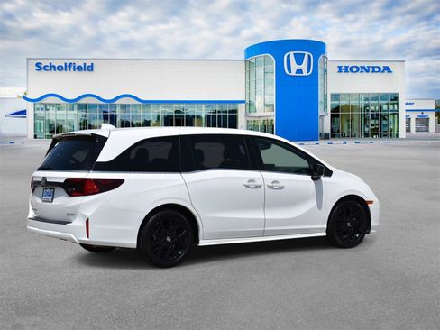 Used 2025 Honda Odyssey Sport-L image 3