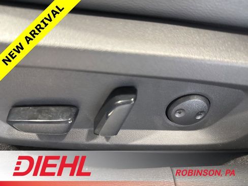 Used 2025 Mitsubishi Outlander SEL image 23