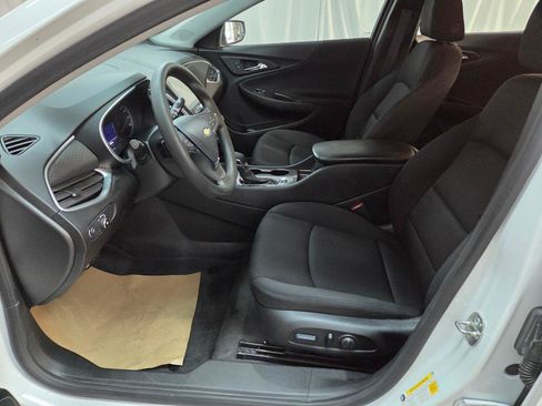 Used 2023 Chevrolet Malibu LS w/ Driver Confidence Package FWD image 16