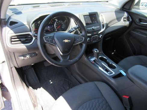 Used 2020 Chevrolet Equinox LT image 16