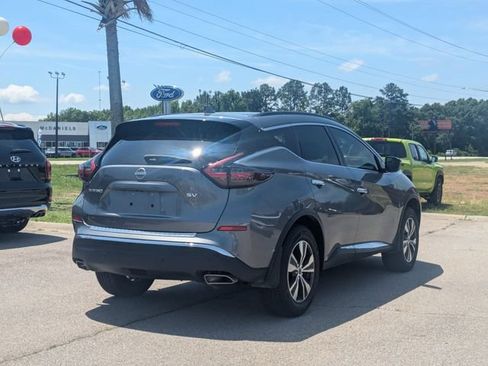 Used 2024 Nissan Murano SV FWD image 3