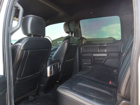 Used 2021 Ford F250 Platinum w/ FX4 Off-Road Package AWD/4WD image 32