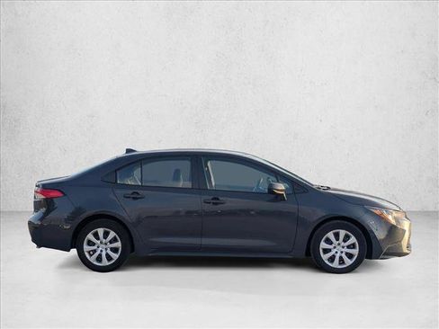 Used 2024 Toyota Corolla LE FWD image 4
