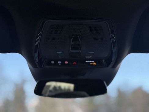 Certified 2025 Cadillac Lyriq Luxury image 22