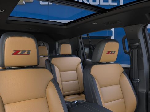 New 2027 Chevrolet Traverse Z71 w/ Enhanced Driving Package AWD/4WD image 50