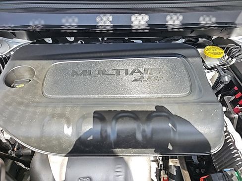 Certified 2021 Jeep Cherokee Latitude Plus w/ Sun & Sound Group image 34