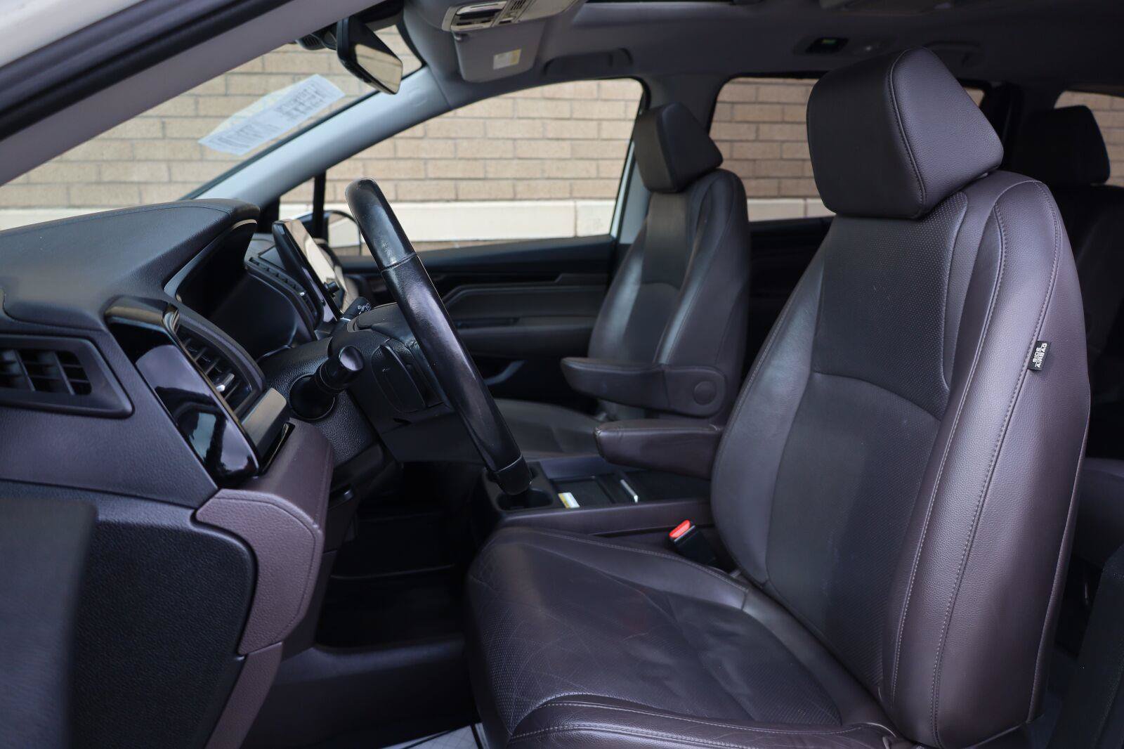 Used 2019 Honda Odyssey Elite image 18