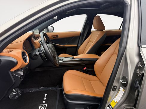 Used 2021 Lexus IS 300 w/ Comfort Package image 10