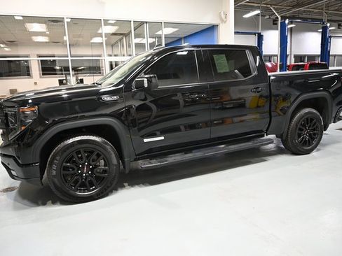 Used 2024 GMC Sierra 1500 Elevation w/ Elevation Premium Package image 8
