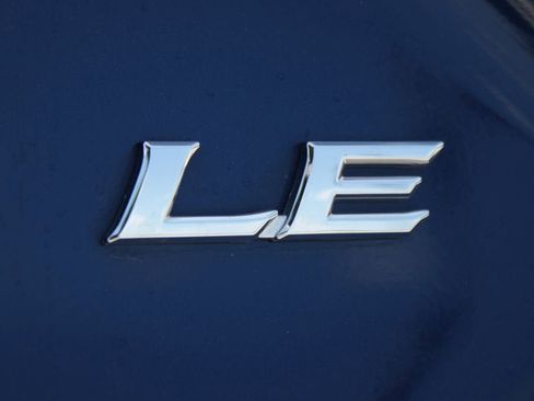 Used 2025 Toyota Camry LE image 17