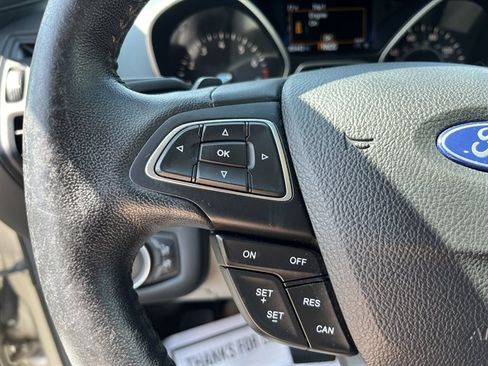 Used 2017 Ford Escape SE w/ SE Leather Comfort Package AWD/4WD image 22
