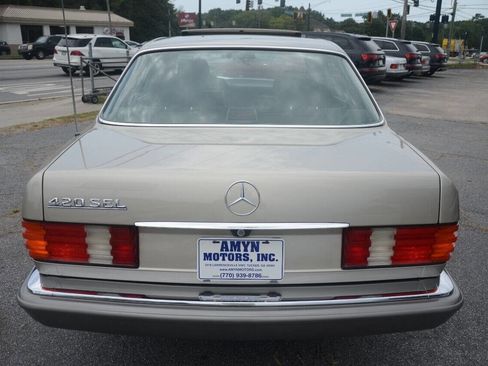 Used 1988 Mercedes-Benz 420 SEL image 4