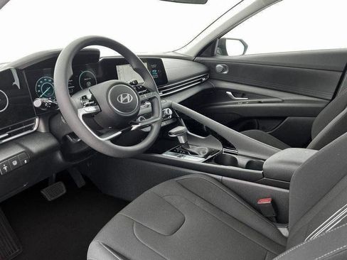 New 2025 Hyundai Elantra Blue image 14