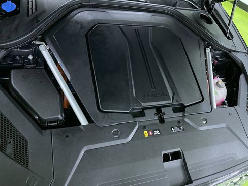 Used 2023 Genesis Electrified GV70 image 31