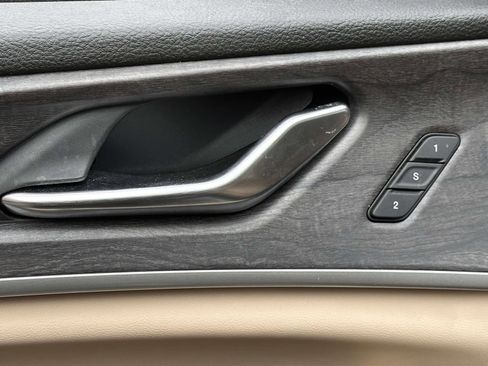 Used 2022 Jeep Grand Cherokee Limited image 14