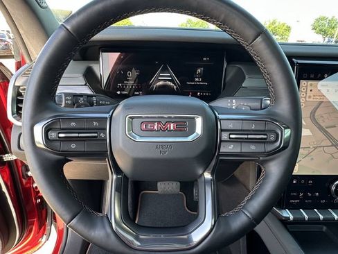 Used 2024 GMC Acadia AT4 w/ Luxury Package AWD/4WD image 12