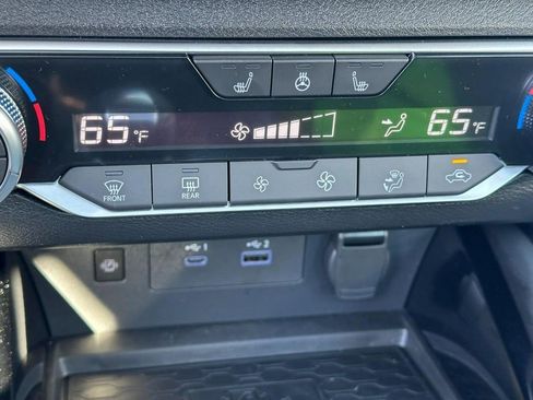 Used 2025 Nissan Altima 2.5 SL FWD image 14