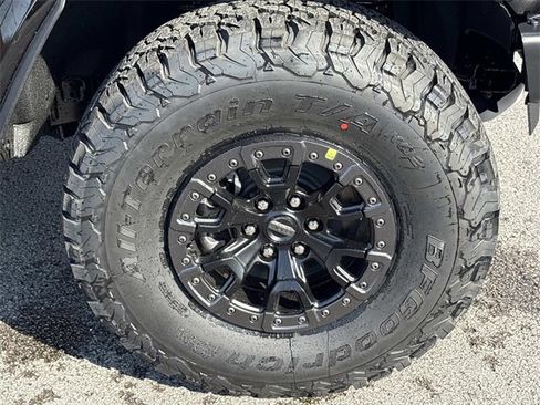 New 2025 Ford Bronco Raptor image 9