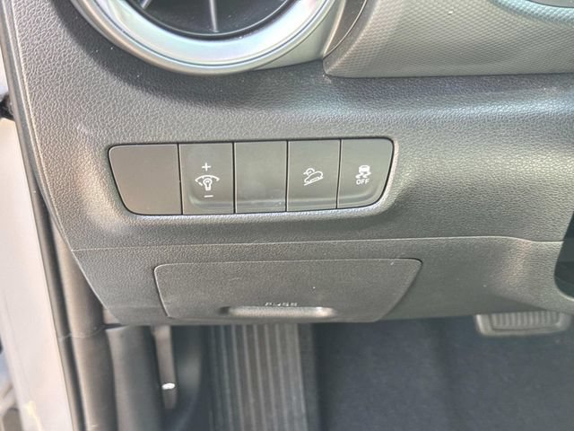 Used 2022 Hyundai Kona SEL w/ Convenience Package FWD image 29