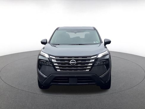 Used 2025 Nissan Rogue SV image 4