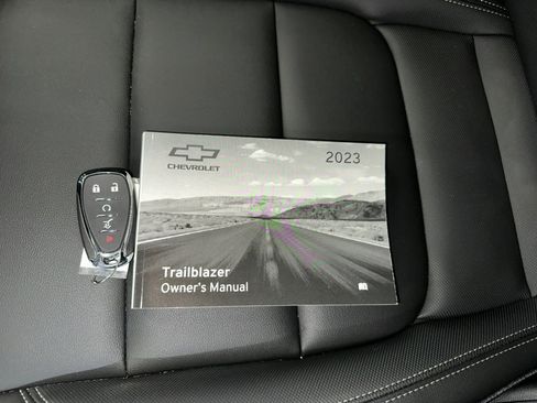 Certified 2023 Chevrolet TrailBlazer ACTIV w/ Sun and Liftgate Package image 4
