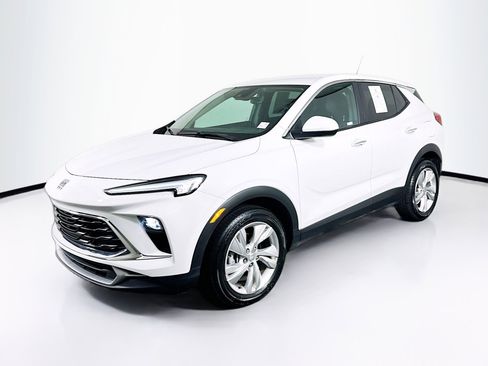 Used 2025 Buick Encore GX Preferred image 3