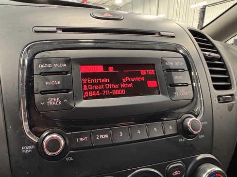 Used 2018 Kia Forte LX image 5