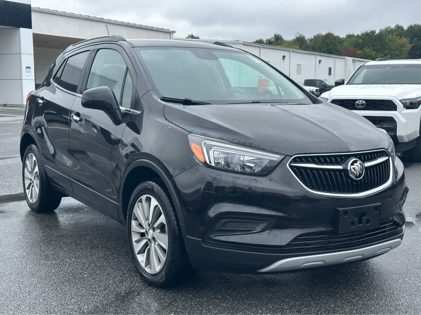 Used 2020 Buick Encore Preferred w/ Safety Package AWD/4WD image 6