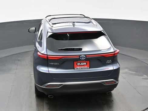 Used 2022 Toyota Venza XLE image 40