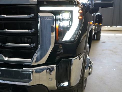 Used 2024 GMC Sierra 3500 SLT w/ SLT Convenience Package AWD/4WD image 62