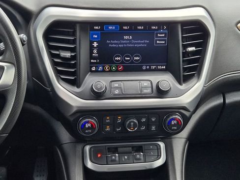Used 2023 GMC Acadia SLE w/ Driver Convenience Package FWD image 17