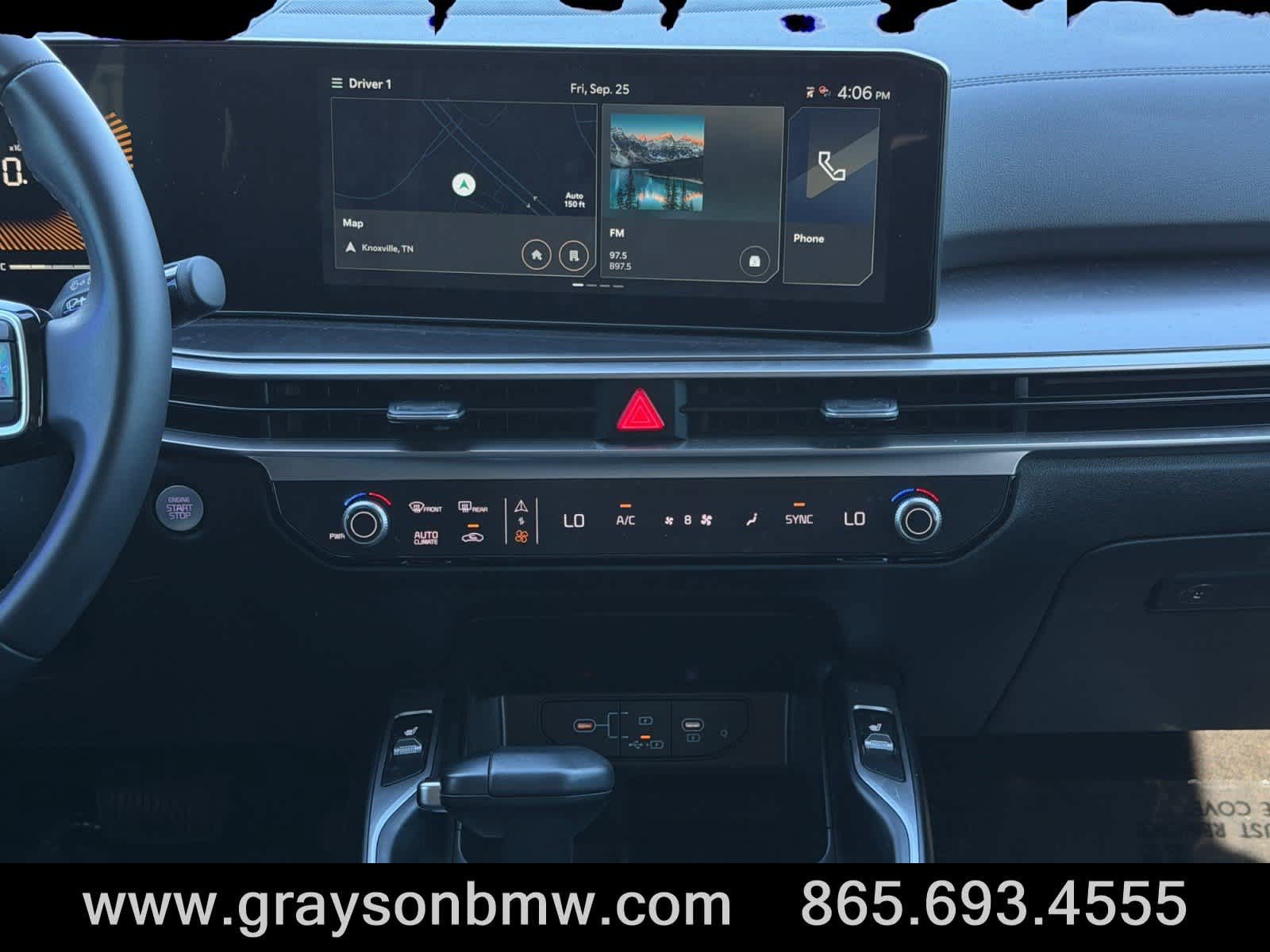 Used 2024 Kia Sorento S w/ Panoramic Sunroof Package FWD image 20