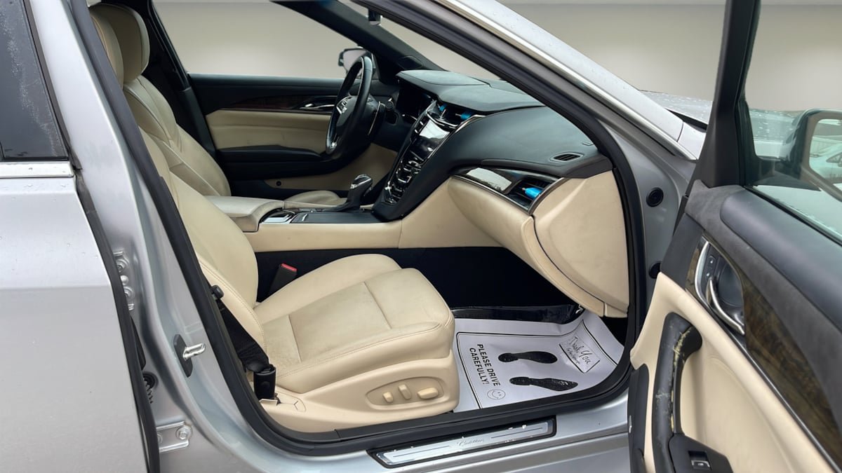 Used 2017 Cadillac CTS Luxury RWD image 9