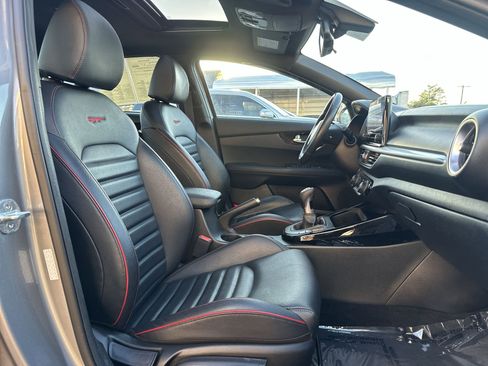 Certified 2022 Kia Forte GT FWD image 26