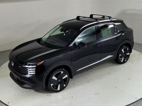 New 2026 Nissan Kicks SR w/ Cold Weather Package image 38