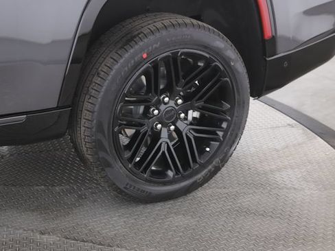 New 2026 Jeep Grand Wagoneer Limited AWD/4WD image 14
