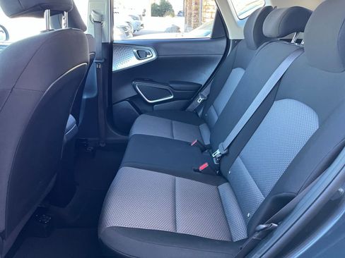 Used 2025 Kia Soul LX w/ LX Technology Package image 23