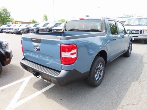 New 2025 Ford Maverick XLT w/ XLT Luxury Package image 4