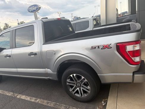 Used 2022 Ford F150 XL w/ STX Appearance Package RWD image 3