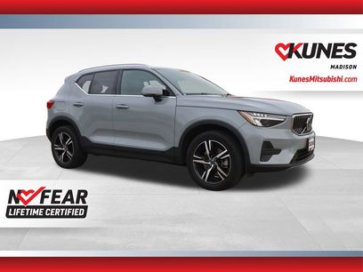 Used 2024 Volvo XC40 B5 Core